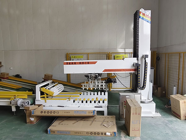 自動(dòng)纏膜機(jī)